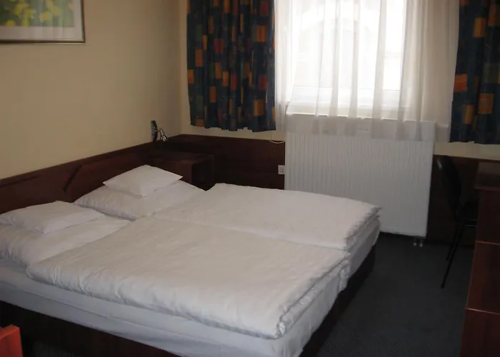Hotel Thelena