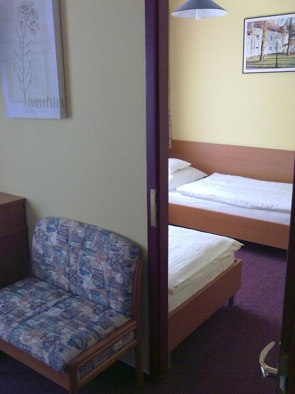 Thelena Hotel 3*